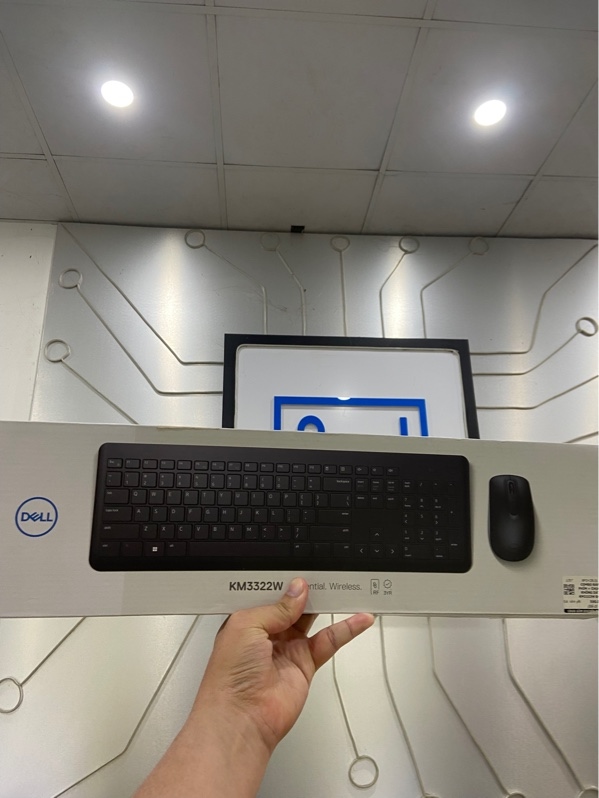 Bộ bàn phím và chuột Dell KM3322W - Màu đen - Ngoại hình: 97.5% - Kèm box + receiver