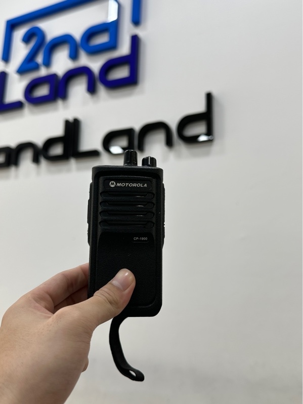 Bộ đàm Motorola CP 1900 - Màu đen - Ngoại hình 98% - Kèm box + Dock sạc