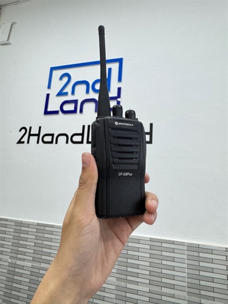 Bộ đàm Motorola GP-328 Plus - Màu đen - Ngoại hình 98% - Kèm dock sạc, tai nghe