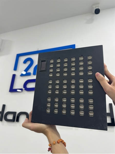 Bộ Hub nguồn 100 cổng - không bảo hành