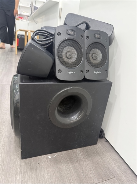 Bộ loa Logitech Bluetooth Z906-5.1 Surround Sound Speaker System - Màu đen - Ngoại hình 97% - Loa gỉ sét - Kèm Box , đủ phụ kiện 2