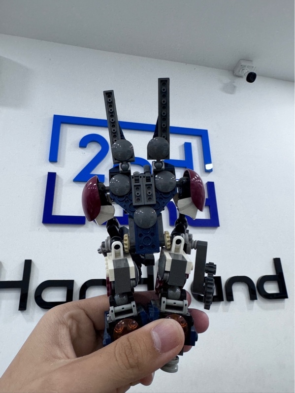 Bộ mô hình lego Iron Man: Detroit Steel Strikes 76077 - Màu xanh đỏ - Ngoại hình 97% - bụi, xe trầy - Thiếu phụ kiện