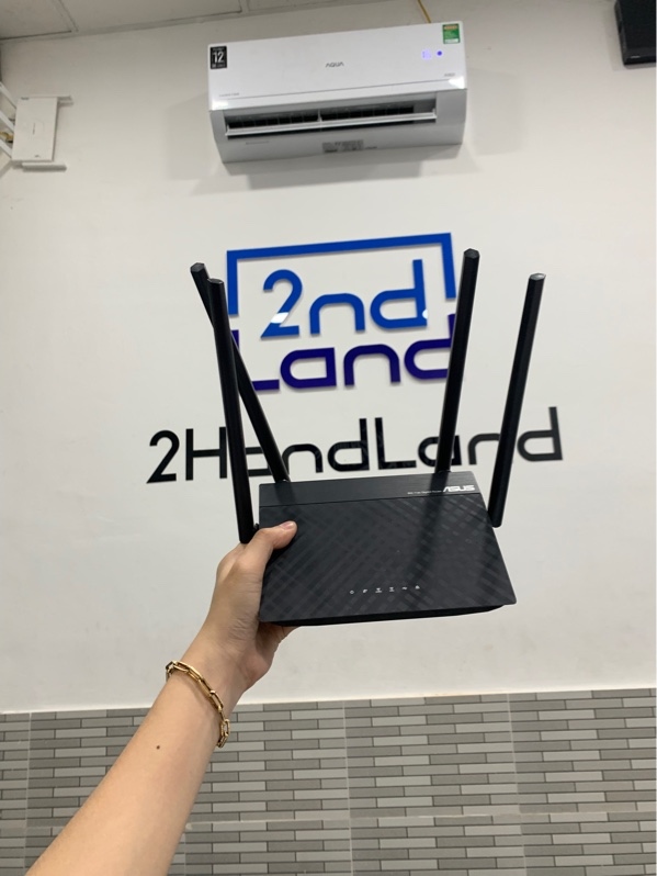 Bộ phát wifi Asus AC1300 dual band gigabit router RT-AC1300UHP - Màu đen - Ngoại hình: 97% - Kèm nguồn