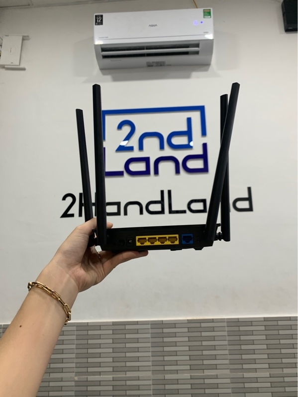 Bộ phát wifi Asus AC1300 dual band gigabit router RT-AC1300UHP - Màu đen - Ngoại hình: 97% - Kèm nguồn