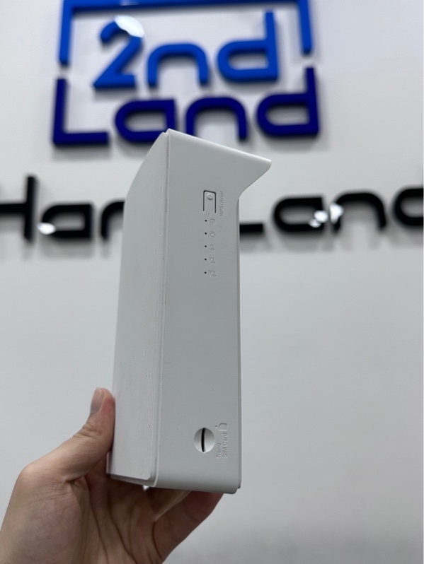 Bộ phát Wifi di động 4G LTE 300Mbps Mercusys MB112-4G - Màu trắng - Ngoại hình 97.5% - Fullbox