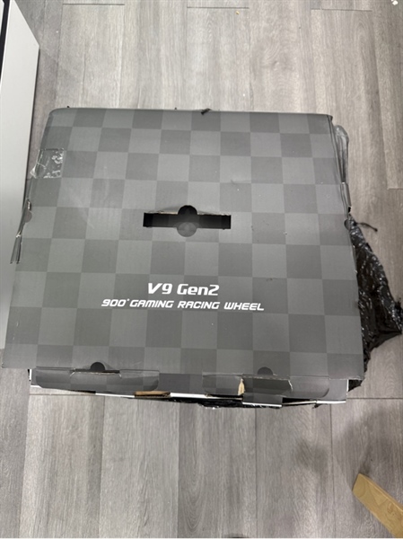 Bộ vô lăng PXN V9 Gen 2 - Màu đen - Ngoại hình 98% - Kèm Box , 1 dây kết nối , 1 bàn đạp , 1 cần số , 2 ngàm gắn bàn