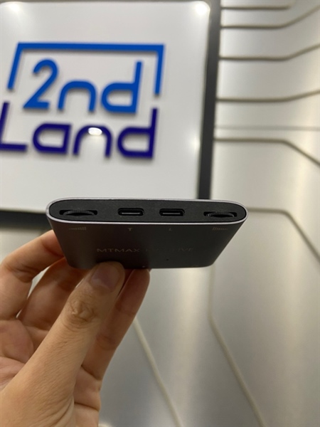 Box Sạc LiveStream MTMAX MP3 LIVE - Hỗ Trợ Vừa Livestream Vừa Sạc Cho IOS, ANDROID - Màu đen - Ngoại hình: 97% - Body - Kèm dây 3.5 + dây C to Lightning