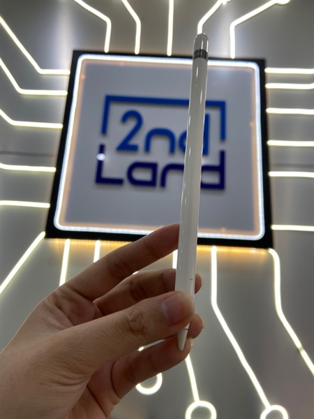 Bút Apple Pencil 1 - Màu trắng - Ngoại hình: 97% - Trầy cấn thân dưới - Kèm Box 2