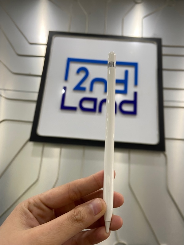 Bút Apple Pencil 1 - Màu trắng - Ngoại hình: 97% - Xước nhẹ - Kèm cục chuyển
