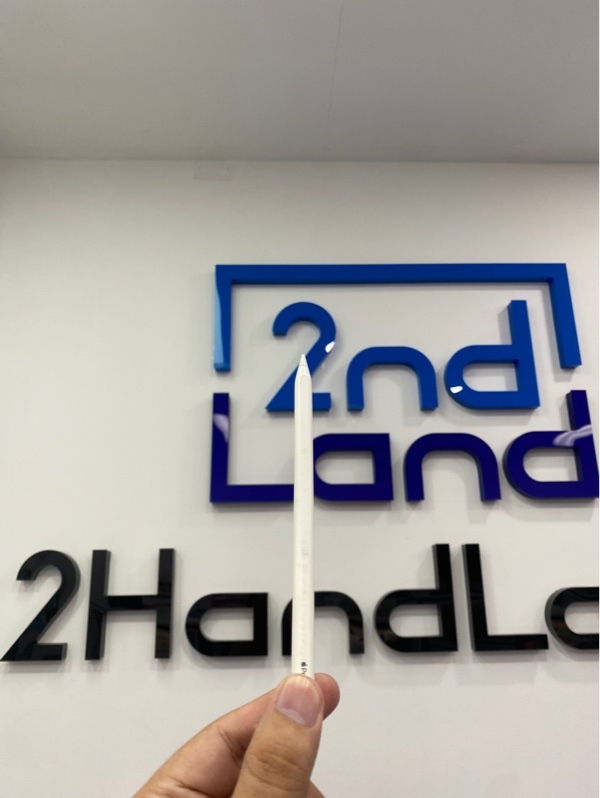 Bút Apple pencil 2 - Màu trắng - Ngoại hình: 97% - Xước, ố, ngòi bút cùn, chai pin - Body