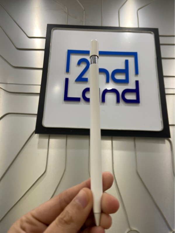 Bút Apple Pencil C - Màu trắng - Ngoại hình: 97% - Trầy, cấn xước, có vết nứt nhẹ - Body