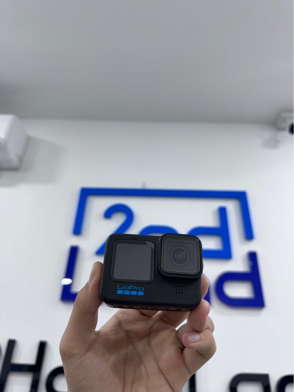 Cam hành trình GoPro Hero 11 Black - Màu đen - Pin phù - Ngoại hình 97% - body trầy xước - Kèm 1 túi, 2 pin phù (1 zin 1 linh kiện), 1 dây sạc, 1 bộ lens, 1 hộp sạc, 1 case nhựa trong, 1 thẻ nhớ 64Gb