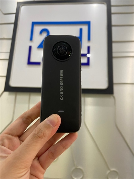 Camera 360 độ cầm tay Insta360 One X2 - Màu đen - Ngoại hình: 98% - Lens 2 bên trầy nhẹ - Kèm túi vải, box, thẻ nhớ 32gb 1
