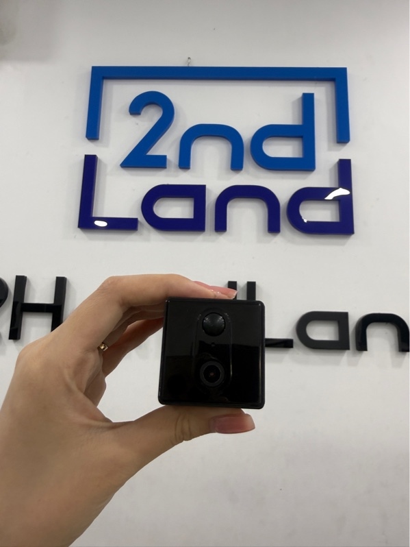 Camera 4G Doscom DA-1 PRO - Màu đen - Ngoại hình 97% - Kèm box , sạc