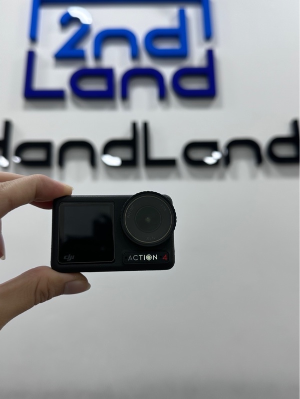 Camera DJI Action 4 Bản combo - Màu đen - Ngoại hình 98% - Kèm túi đựng + Box + Sạc + Dock sạc + 3 Pin + Gậy cầm + Khoá chốt