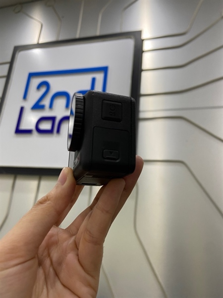 Camera DJI Osmo Action 4 - Màu đen - Ngoại hình: 98% - Kèm 1 pin + 1 dây sạc + 1 thẻ nhớ 64GB 1