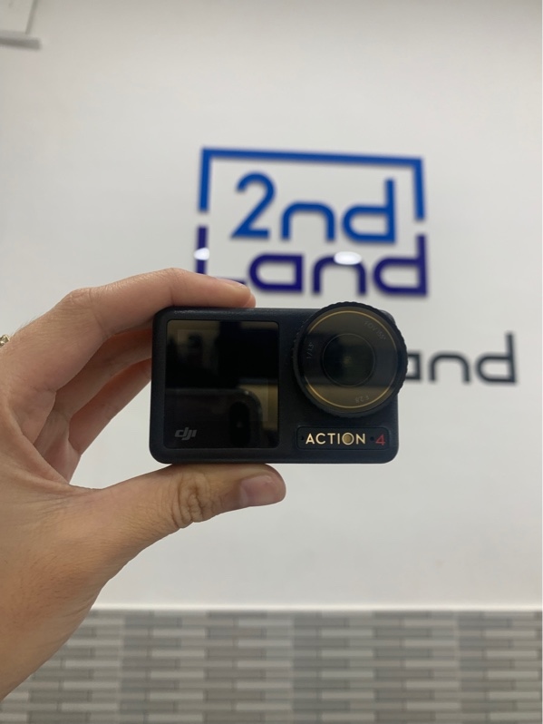 Camera DJI Osmo Action 4 - Màu đen - Ngoại hình: 98% - Kèm dock 2 pin + gậy + tripod