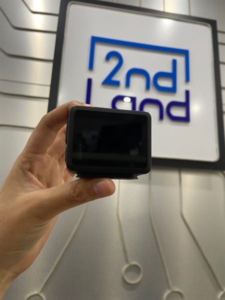 Camera Gopro Hero 4K - Màu đen - Ngoại hình: 98% - Kèm Box + ngàm 2