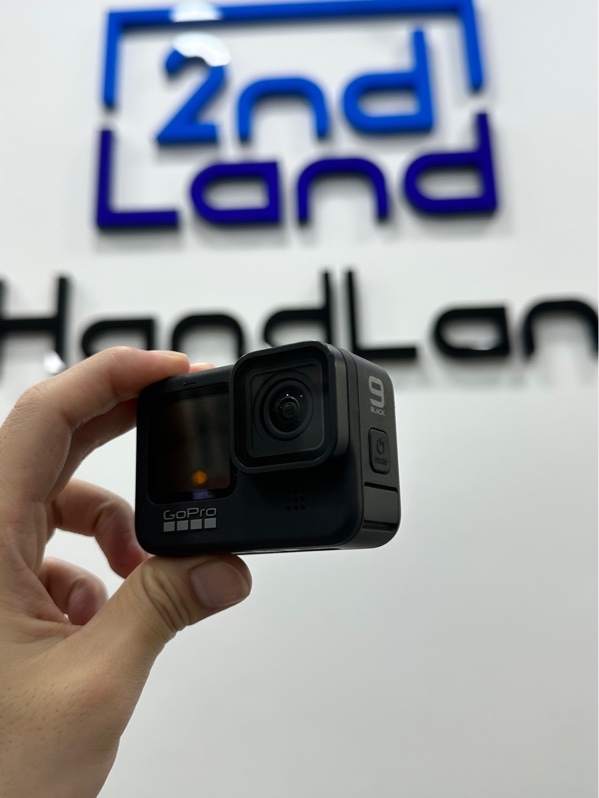 Camera GoPro Hero 9 Black - Màu đen - Ngoại hình 97% - Kèm 2 Pin linh kiện phù + Dock sạc linh kiện + dây USB-C