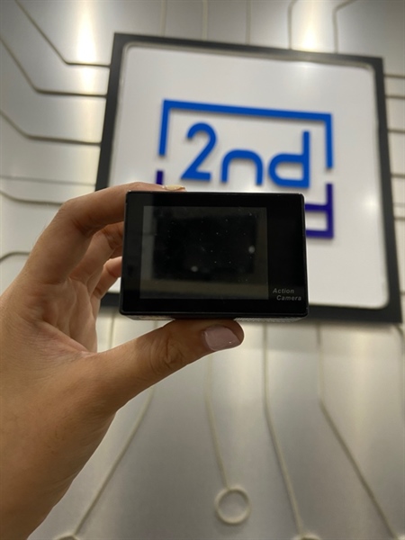 Camera hành trình Amkov 4k - Màu đen - Ngoại hình: 97% - Màn trầy - Kèm pin 2