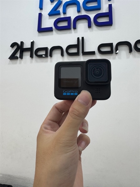 Camera hành trình Gopro Hero 11 - Màu đen - Ngoại hình 98% - 2 pin phù nhẹ - Kèm 2 pin + 1 Sạc + 1 chân đứng + 1 túi đựng + 1 thẻ 64GB