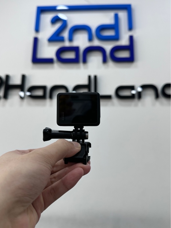 Camera hành trình GoPro HERO 4K - Màu đen - Ngoại hình 98% - Kèm ngàm gắn mũ
