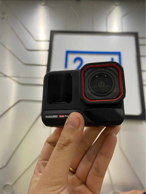 Camera hành trình Insta 360 Ace Pro 2 (Dual Battery) - Màu đen - Ngoại hình: 99% - Fullbox + 2 pin