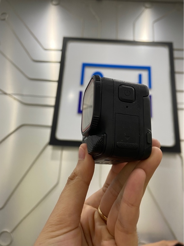 Camera hành trình Insta 360 Ace Pro 2 (Dual Battery) - Màu đen - Ngoại hình: 99% - Fullbox + 2 pin