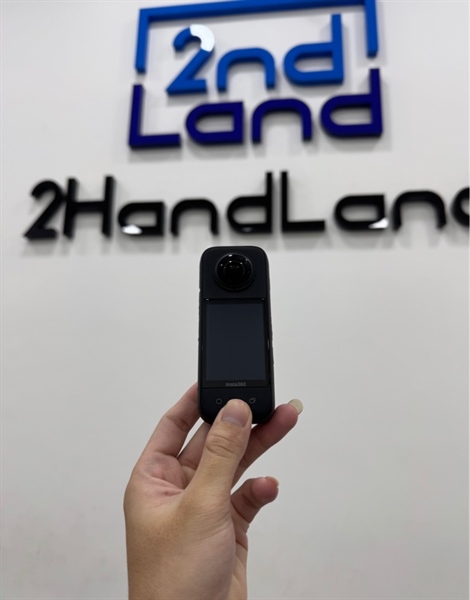 Camera hành trình Insta 360 One X3 - Màu đen - Ngoại hình 97.5% - Kèm box + Túi đựng + Dây sạc + 1 pin + Thẻ nhớ SD 128GB 1