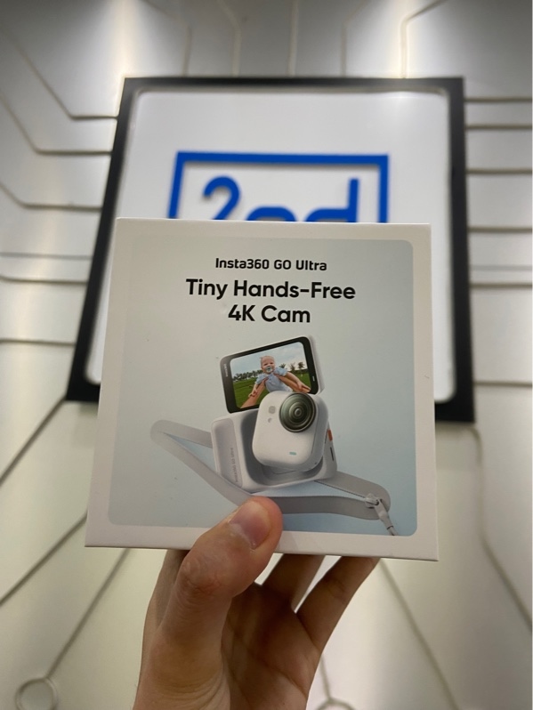 Camera Hành Trình Insta360 Go Ultra - Màu trắng - Ngoại hình: 98% - FullBox + đủ phụ kiện - Còn bảo hành đến 11/03/2028