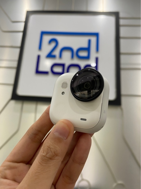 Camera Hành Trình Insta360 Go Ultra - Màu trắng - Ngoại hình: 98% - FullBox + đủ phụ kiện - Còn bảo hành đến 11/03/2028