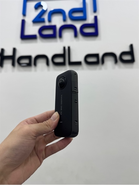 Camera hành trình Insta360 One X2 - Màu đen - Ngoại hình 97% - Cam trầy xước, tróc cao su - Kèm 1 pin + Thẻ 64gb + Túi đựng 1