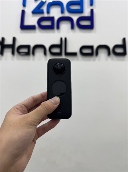 Camera hành trình Insta360 One X2 - Màu đen - Ngoại hình 97% - Cam trầy xước, tróc cao su - Kèm 1 pin + Thẻ 64gb + Túi đựng 2