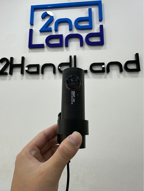 Camera hành trình ô tô 4K Blackvue DR900X-2CH - Màu đen - Ngoại hình 98% - Kèm nguồn + Dây kết nối cam sau