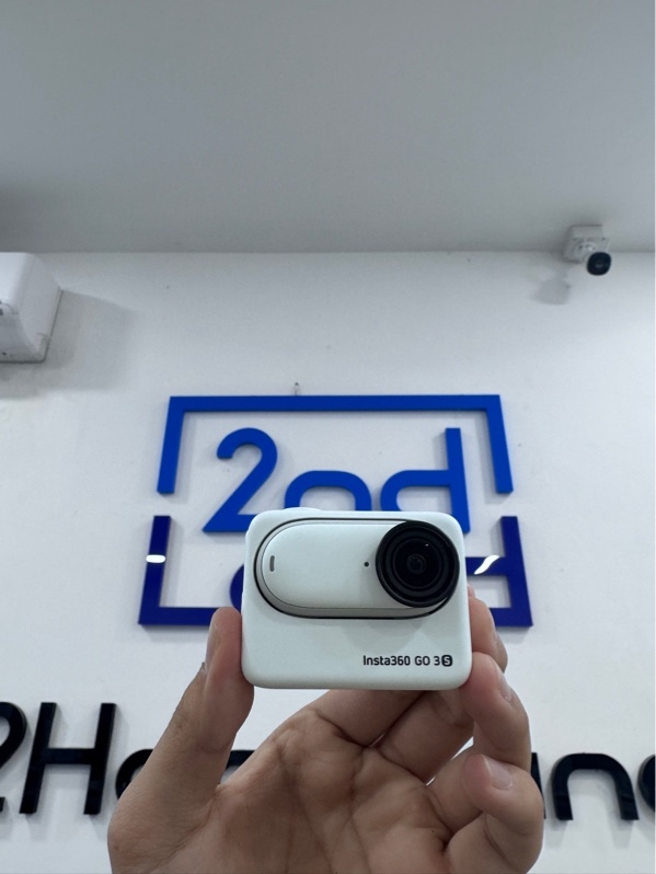 Camera Insta 360 go 3s - Màu trắng - Standard edition - Ngoại hình 98% - Đủ pk, kèm box, 128gb