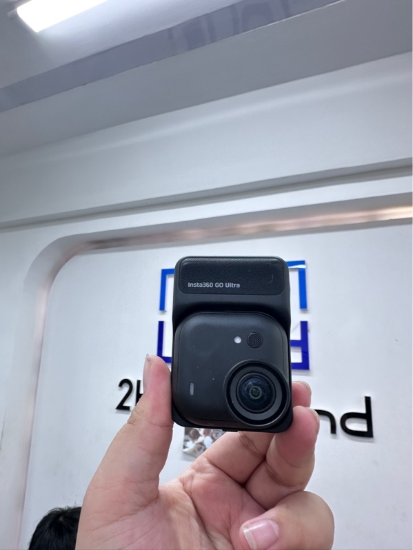 Camera Insta360 GO Ultra - Màu đen - Ngoại hình 98% - Body