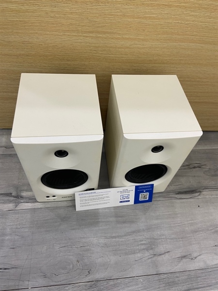 Cặp loa Edifier MR4 - Màu trắng - Ngoại hình: 97% - Kèm nguồn + 2 jack cắm soundcard 1