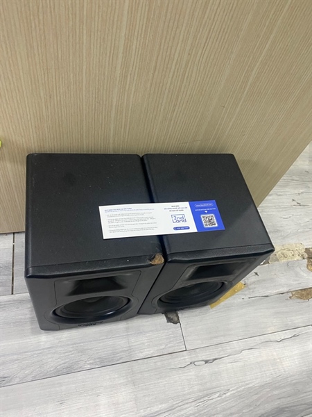 Cặp Loa M-Audio BX5-D3 - Loa kiểm âm - Màu Đen- Ngoại hình: 97% - Bể 1 góc, sơn bị trôi - Kèm 2 sạc , 2 dây kết nối 6.5mm 1