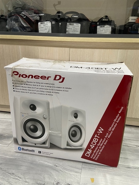 Cặp loa Pioneer DJ DM-40 BT-W - Màu trắng - Ngoại hình: 97% - Dán skin - FullBox