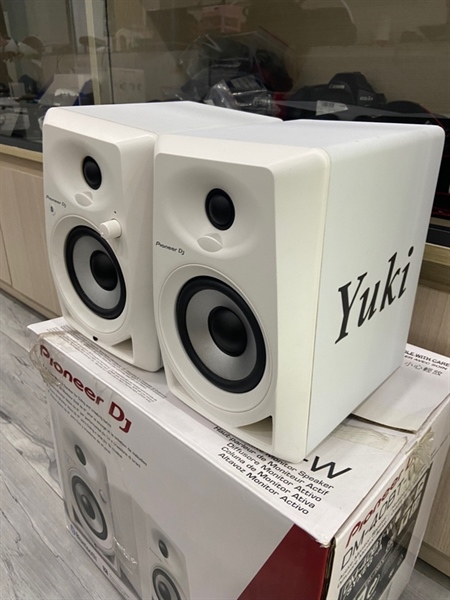 Cặp loa Pioneer DJ DM-40 BT-W - Màu trắng - Ngoại hình: 97% - Dán skin - FullBox 2