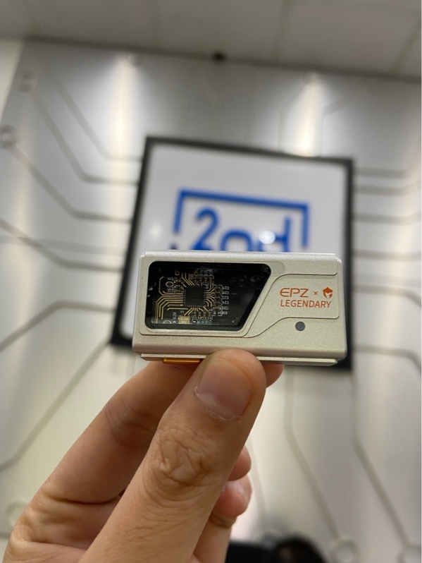 Card Âm Thanh Di Động EPZ TS01 - 1 Đầu Vào Type C , 2 Cổng Đầu Ra Mic/Audio - Màu bạc - Ngoại hình: 98% - Kèm Box