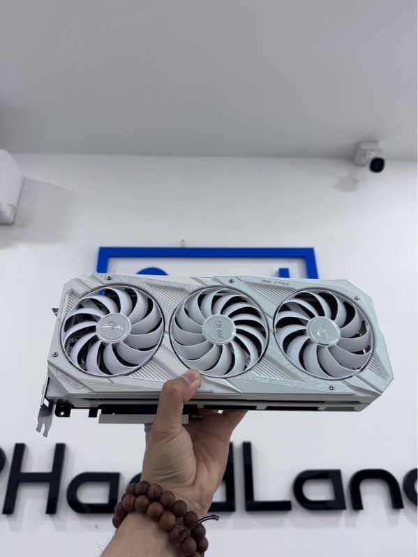 Card đồ hoạ Asus ROG Strix RTX 3080 010G white V2 - Màu trắng - Ngoại hình 98% - Kèm box, 10GB, GDDR6X