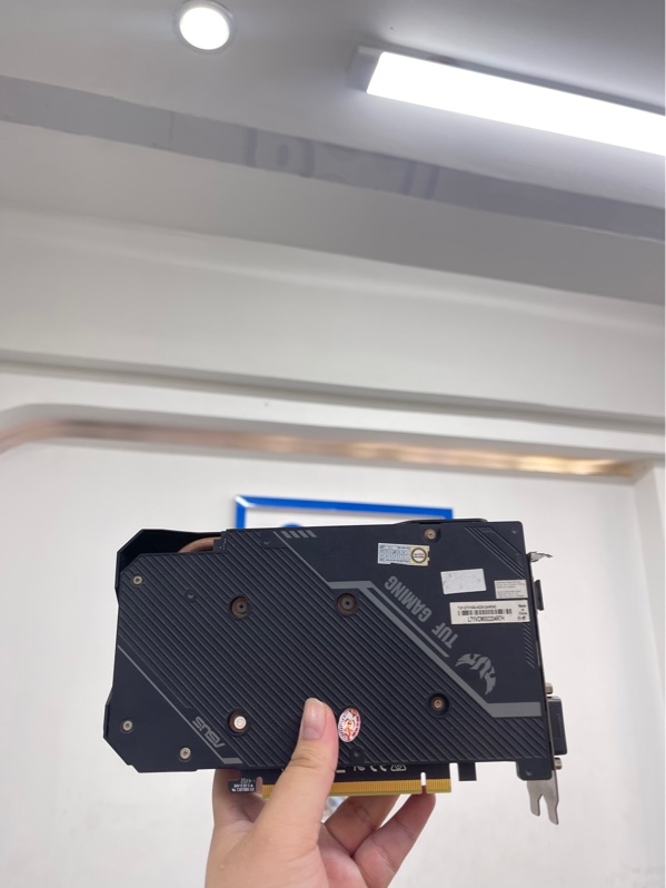 Card đồ hoạ VGA ASUS TUF Gaming GeForce GTX 1650 - 4GB GDDR6 - Màu đen - Ngoại hình 98% - Kèm box