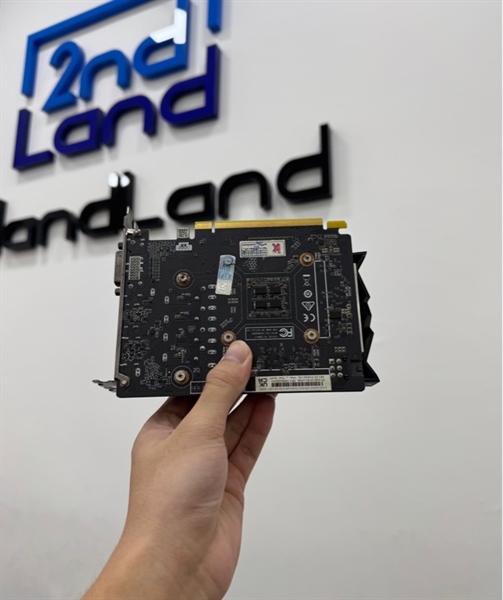 Card Zotac Gaming Geforce GTX 1650 4gb GDDR6 - 2 fan - Màu đen - Ngoại hình 97% - Body 2