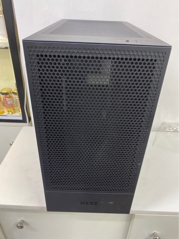 Case máy tính NZXT H5 Flow - Màu đen - Ngoại hình 98% - Kèm box