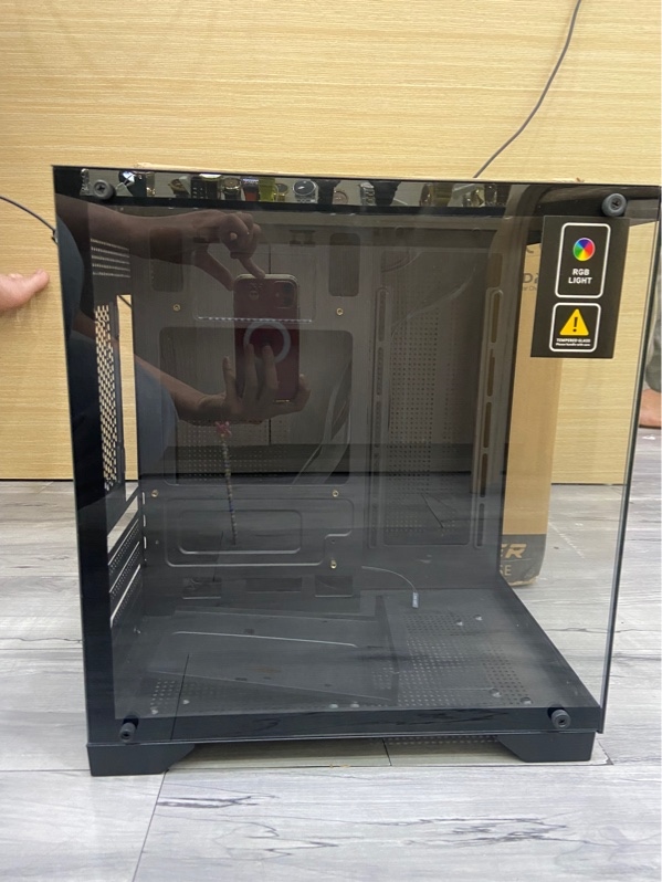 Case Pc eMaster - Màu đen - Ngoại hình: 98% - Box