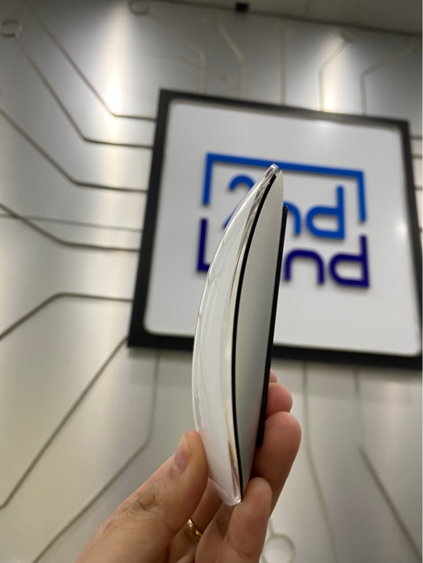 Chuột Apple Magic Mouse 2 - Màu trắng - Ngoại hình: 97% - Xấu trầy sơn xướt mèo - Kèm Box