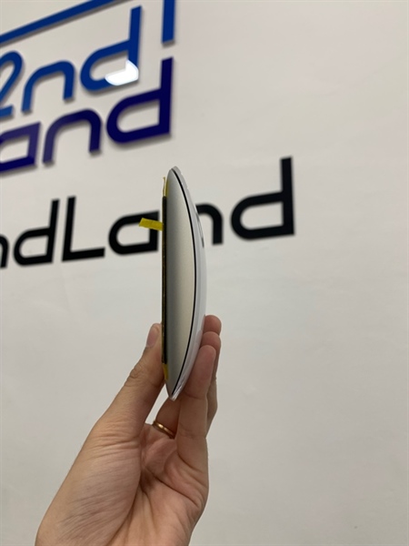 Chuột Apple Magic Mouse 2 - Màu trắng - Ngoại hình: 97% - Xước dăm - Body 1