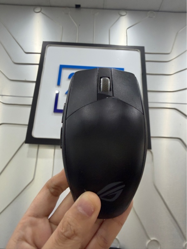 Chuột Asus Rog Strix Impact III Wireless - 2 mode kết nối (2.4, Bluetooth) - Màu đen - Ngoại hình: 97% - Kèm receiver
