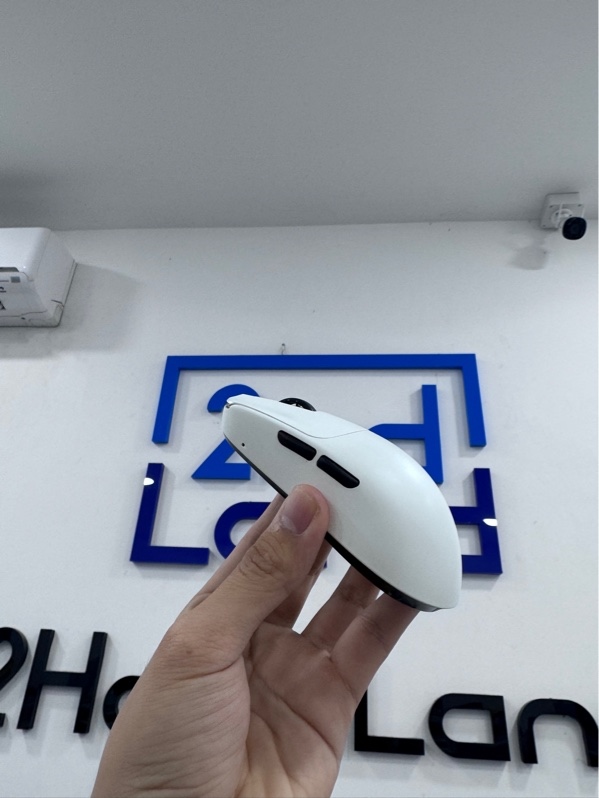 Chuột ATK VXE MAD R Major+ - Màu trắng - Ngoại hình 97% - Feet mòn trầy, thiếu dây USB-C - Kèm box, 1 Dongle